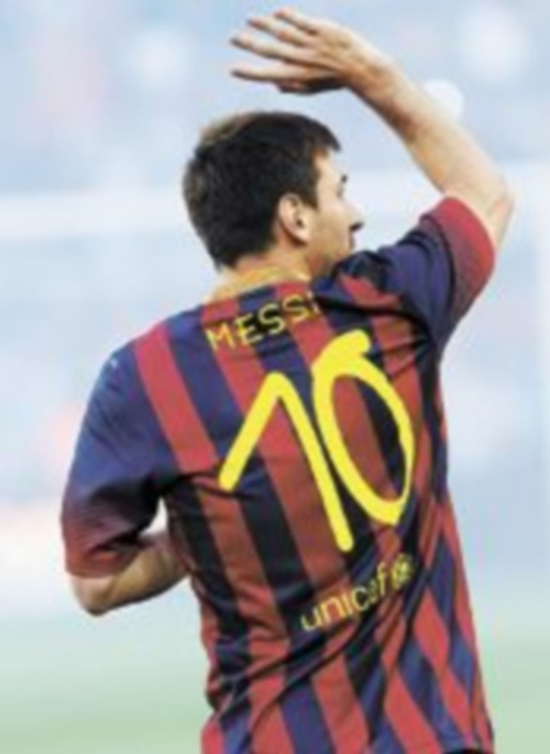 Messi espera recuperar la titularidad tras su ausencia en Málaga. / Efe