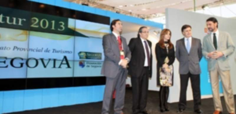 De izquierda a derecha