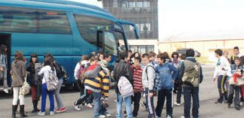 Imagen de una campaña de seguridad en el transporte escolar. / A. B.