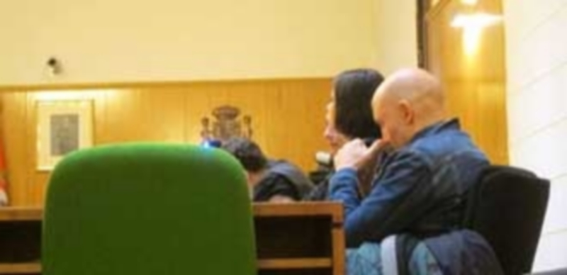 Condenado a 19 años por quemar vivo a su exnovio en Valladolid 1 Interior de la Audiencia Provincial de Valladolid durante el juicio por el crimen. / E.P.
