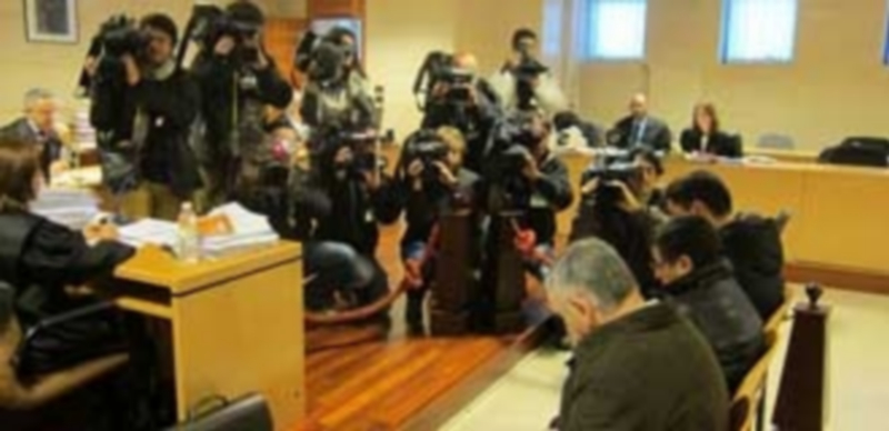 Los acusados por el robo del Códice durante una de las sesiones judiciales. / E.P.