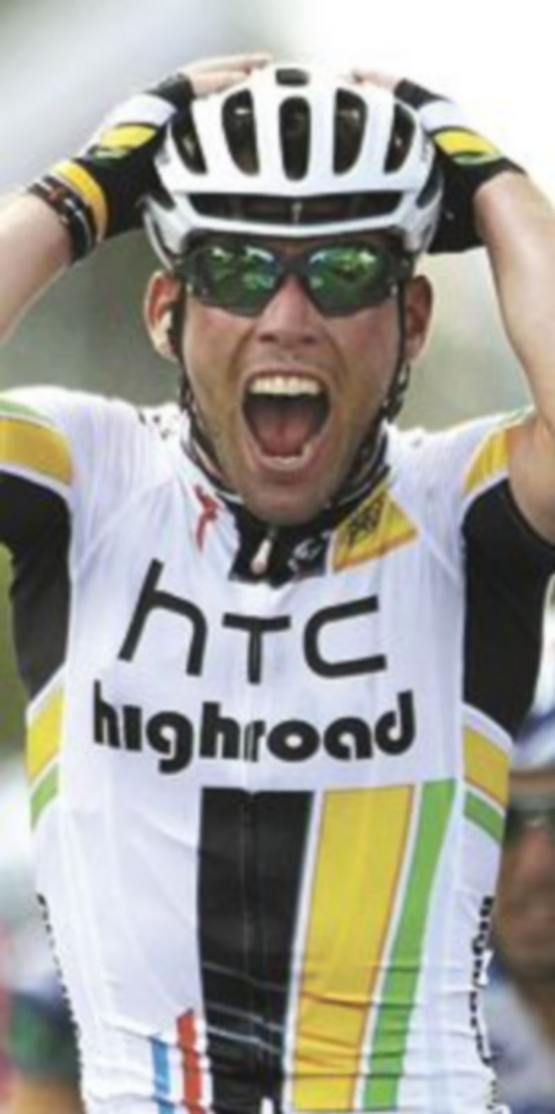 Cavendish se lleva las manos a la cabeza tras ganar la etapa. / Efe