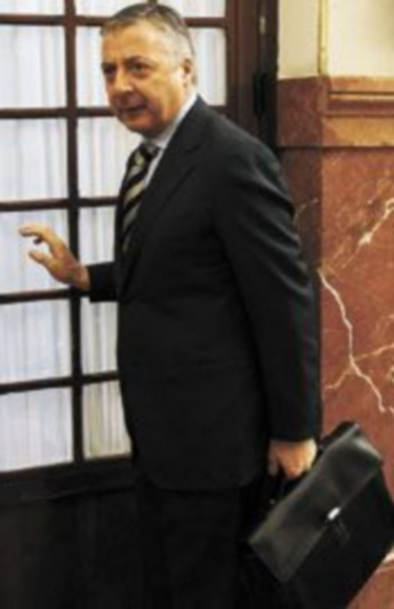 El ministro de Fomento