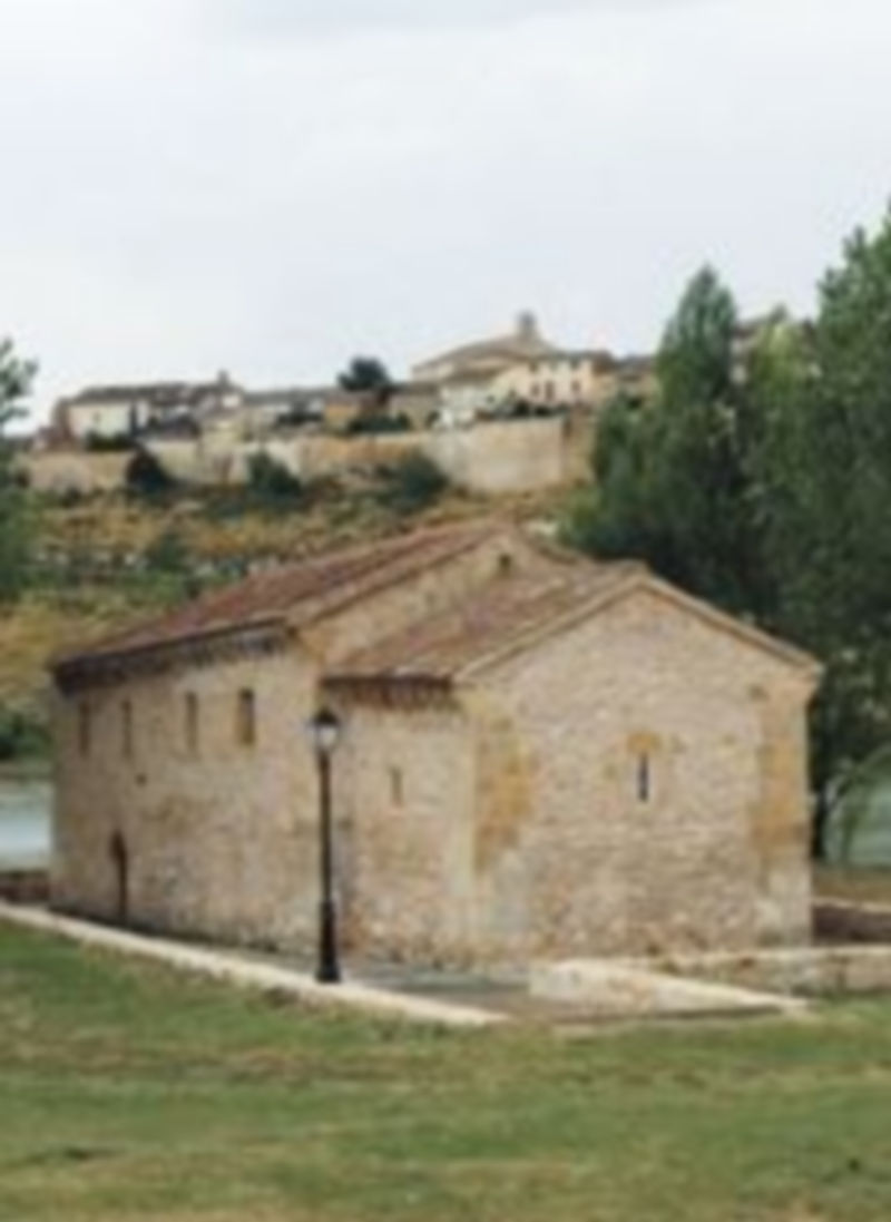 Iglesia de la Vera Cruz en Maderuelo / Félix Blanco