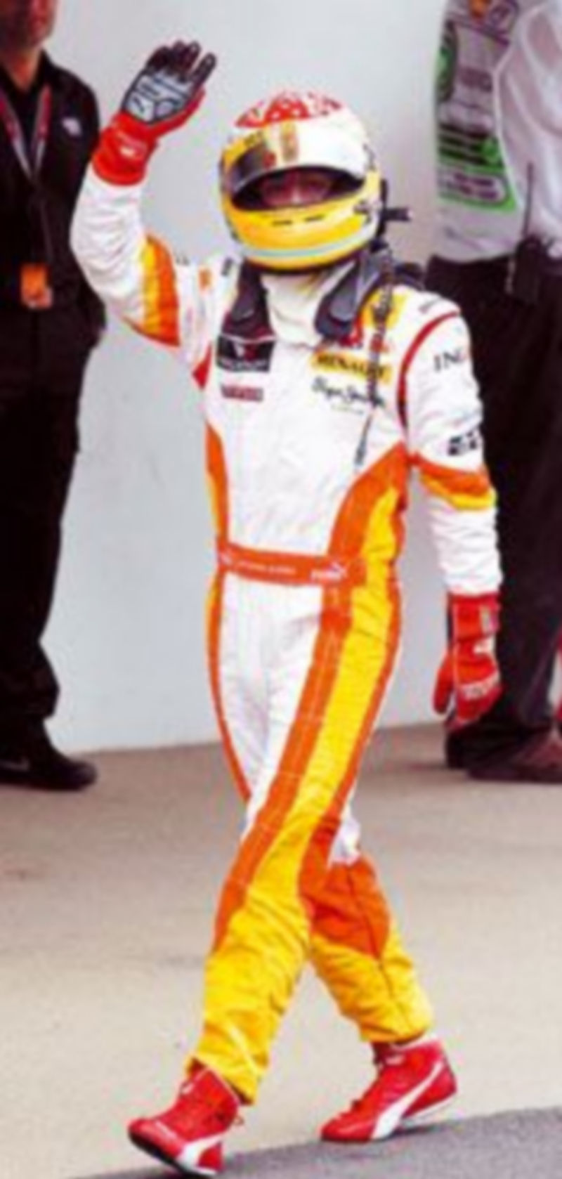 El futuro de Alonso podría estar en el aire tras las duras amenazas./ EFE