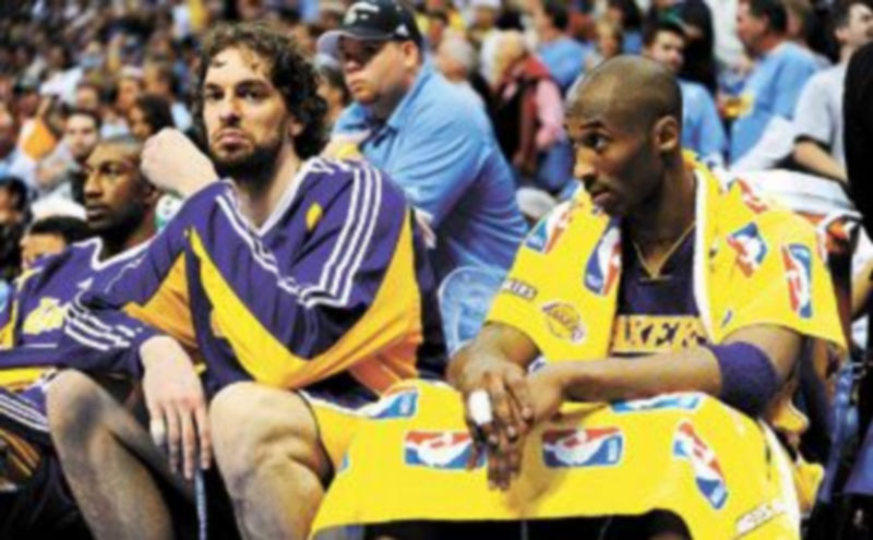 Los puntos Pau Gasol y Kobe Bryant no bastaron para que la franquicia californiana lograra el triunfo. /EFE)