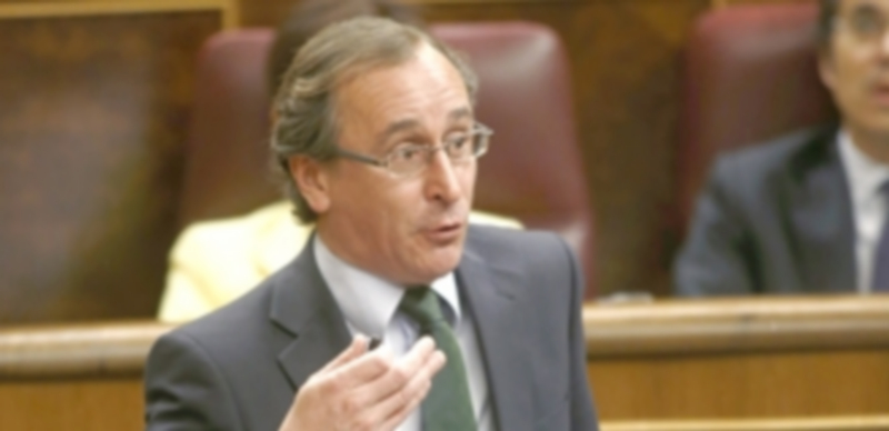 Sanidad, partidaria de un registro de inmigrantes pero sin darles la tarjeta 1 El ministro de Sanidad