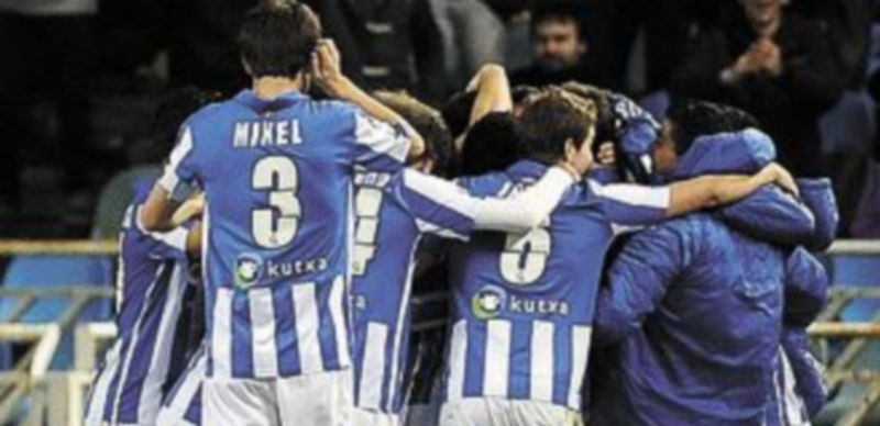 El argentino Leo Messi se lamenta tras fallar una ocasión de gol en un momento del encuentro. / AFP