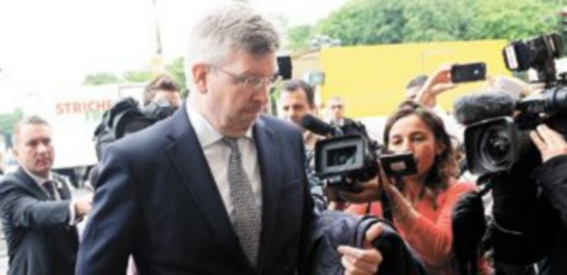 Ross Brawn aseguró que el equipo alemán no cometió ninguna infracción en el test de Montmeló. / Efe