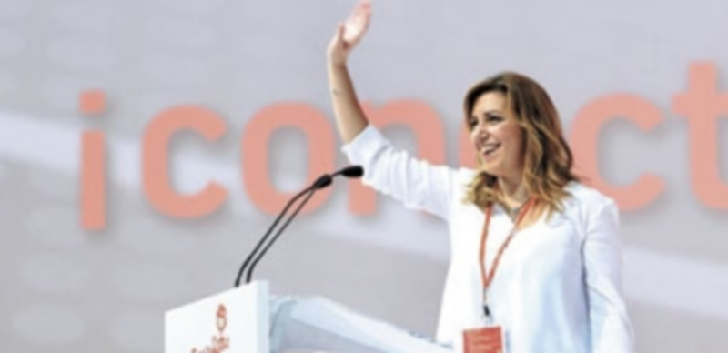 La dirigente sevillana se ha convertido en la estrella de este encuentro. / Efe