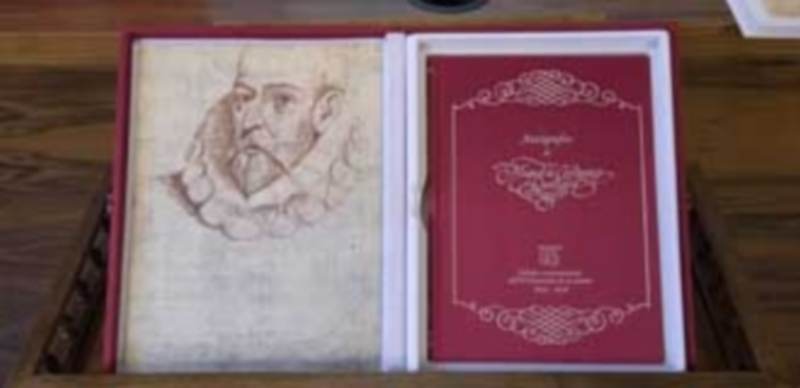 La Real Academia Española se sumó a las celebraciones por el IV centenario de la muerte y presentó los ‘Autógrafos de Miguel de Cervantes Saavedra’. / Efe