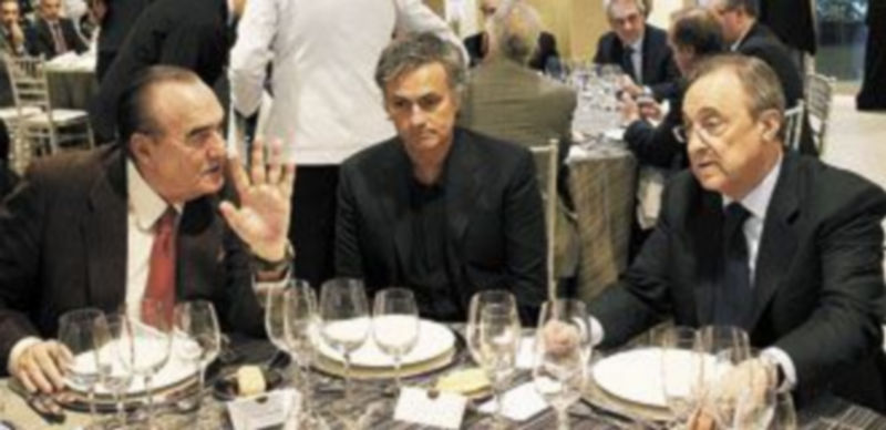 Florentino Pérez dialoga con Fernando Fernández Tapias