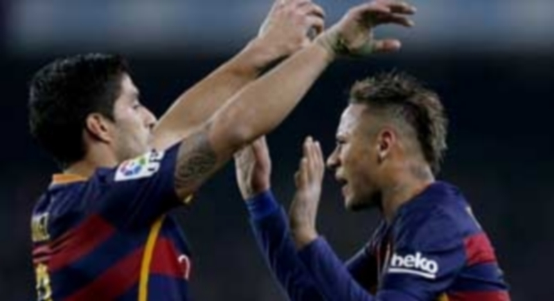 Oficio de campeón 1 Luis Suárez (izq)