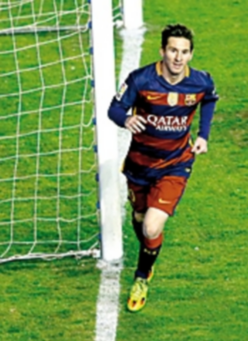 Messi lideró con tres goles la última victoria del Barça en el campo del Rayo. / EFE