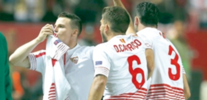 El campeón se pide otra 1 Kevin Gameiro celebra su segundo gol ante el Shakhtar