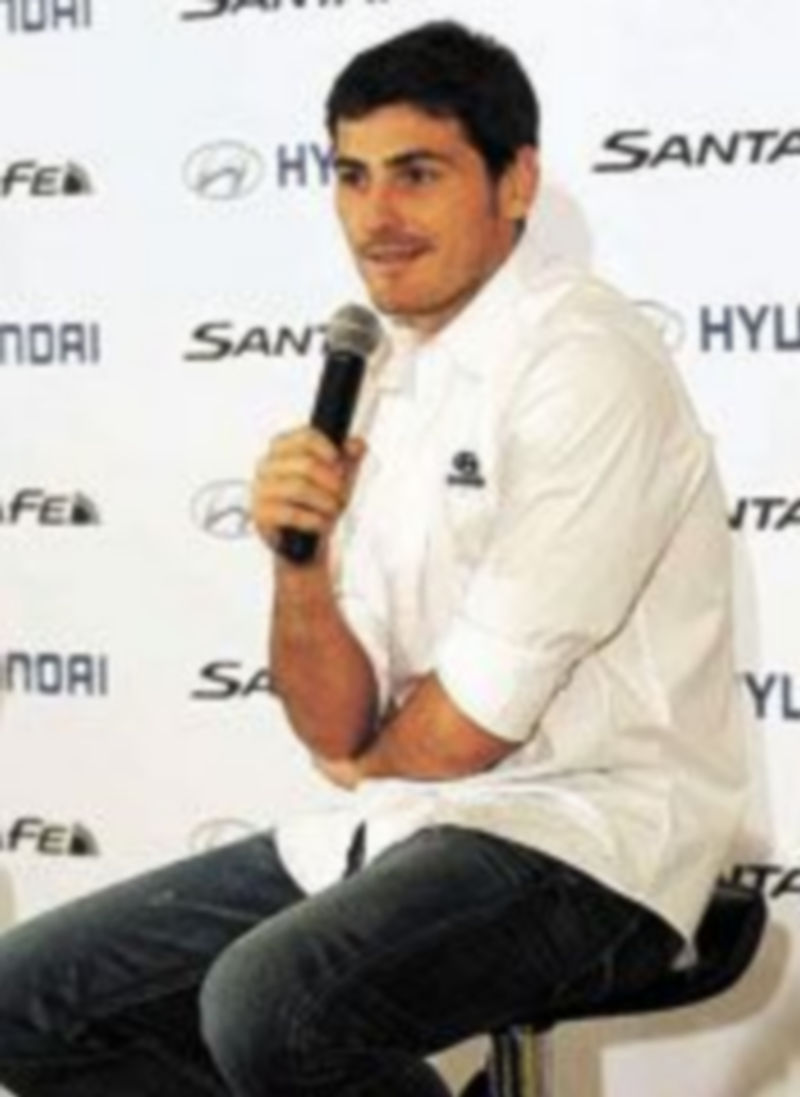 Casillas confesó que le gustaría retirarse con 39 años en el conjunto ‘merengue’. / Reuters