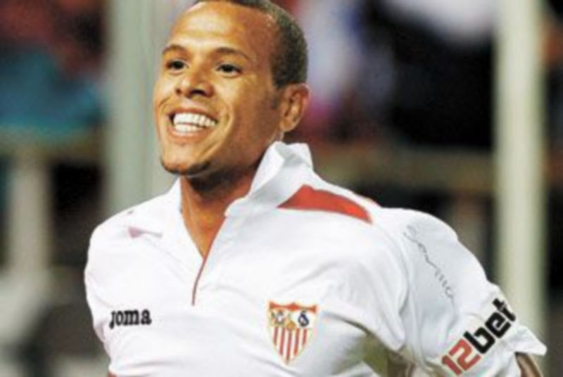 Luis Fabiano firmó los dos primeros tantos hispalenses. / EFE