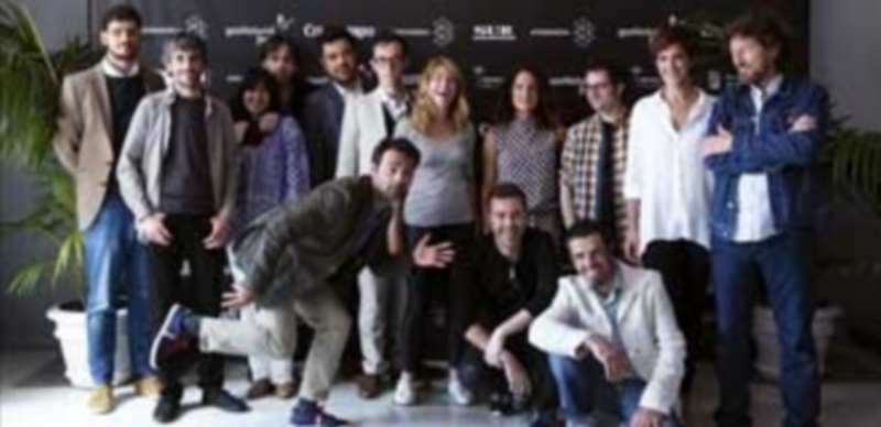 Foto de familia de algunos de los galardonados en la decimonovena edición del Festival de Málaga. / Efe