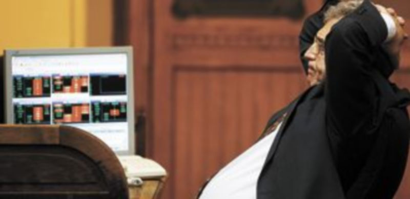 El selectivo español profundizó su mínimo anual y volvió a liderar los recortes en Europa. /Reuters