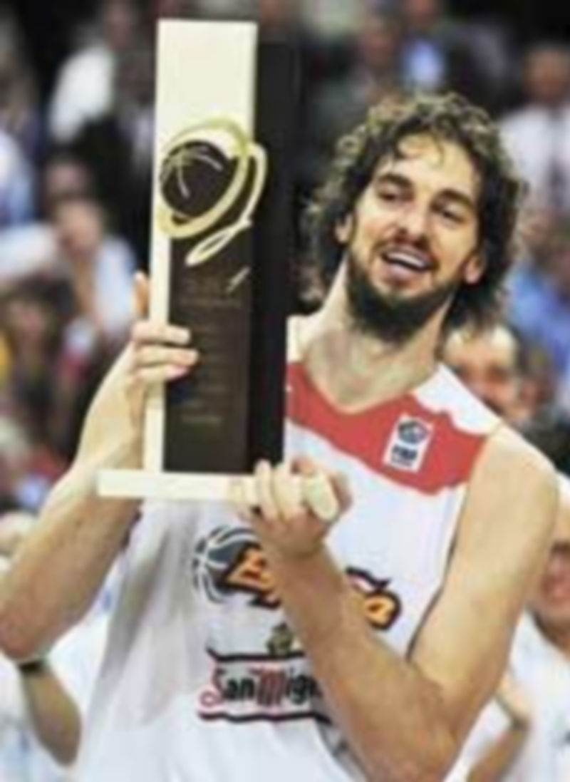 El internacional de Sant Boi se llevó la plata en Pekín y fue el máximo anotador del torneo. / Reuters