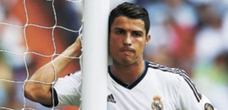 Cristiano Ronaldo volverá a vestir la elástica del Real Madrid después de sus polémicas declaraciones tras el partido contra el Granada. / Reuters