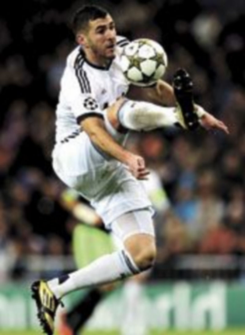 Benzema será la principal referencia ofensiva de los blancos. / Javier Soriano (AFP)