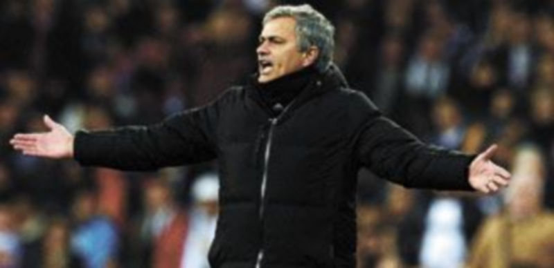 El técnico del conjunto blanco nunca deja de gesticular en la zona técnica. / Reuters