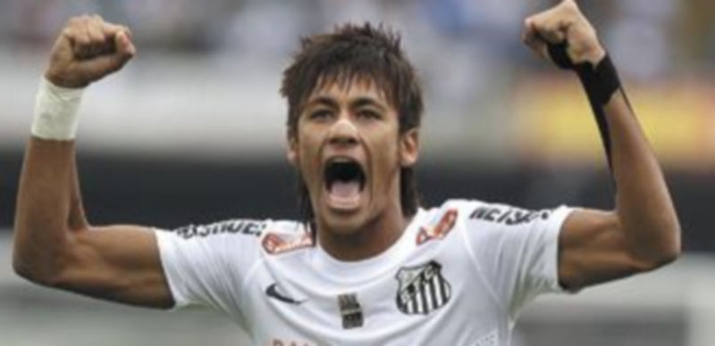 El futbolista está sometido a mucha presión y eso le está pasando factura en el juego. / Reuters