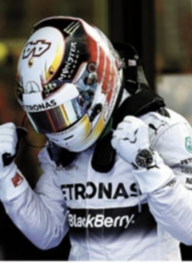 El británico dejó claro que es el principal candidato a relevar en el palmarés a Vettel. / Albert Gea (reuters)