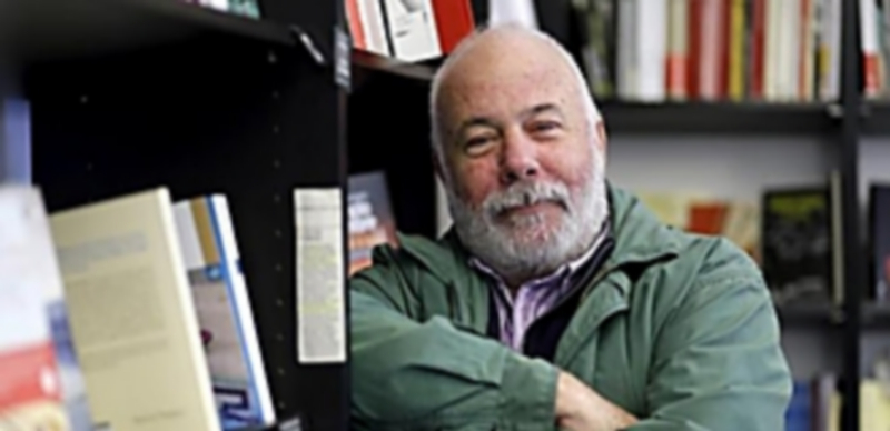 El periodista y escritor Ramon Lobo mezcla en su novela la historia de España con sus vivencias familiares. / Efe