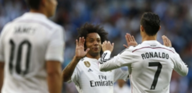 Los blancos se llenaron de goles para contentar a un Bernabéu que se queda este año sin celebrar ningún título. / EFE