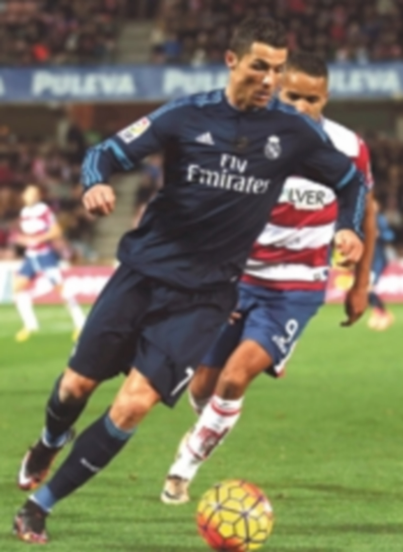 Cristiano Ronaldo formará con Benzema la delantera blanca