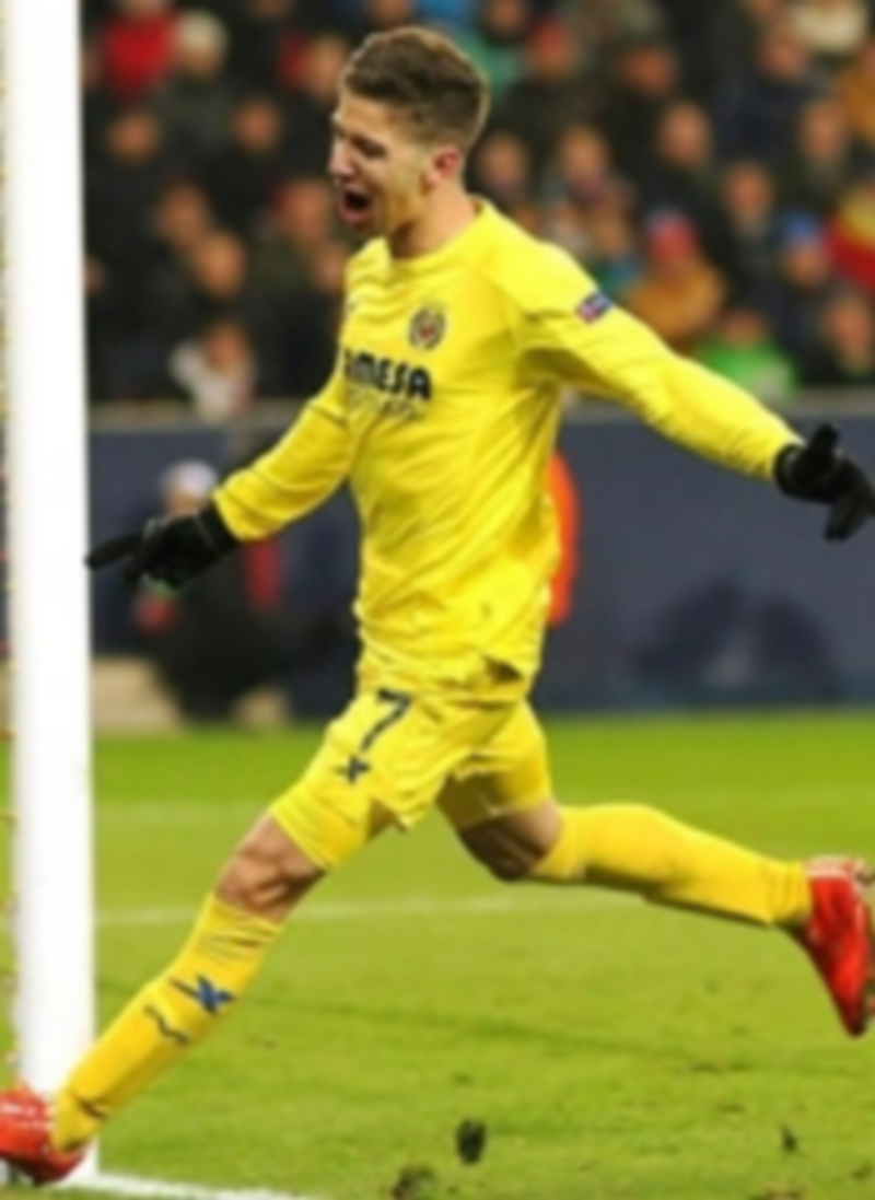 Vietto anotó los dos primeros goles del Villarreal y asistió a Gio en el tercero. / EFE