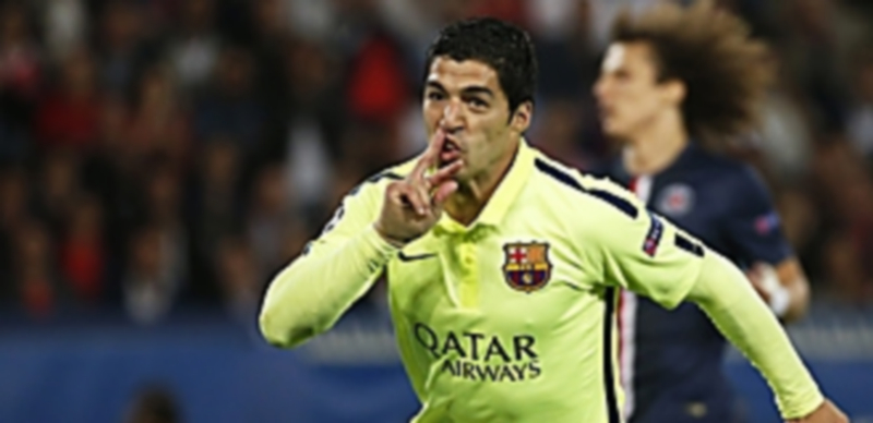 Luis Suárez llega al partido contra el Valencia tras anotar dos goles al PSG. / EFE