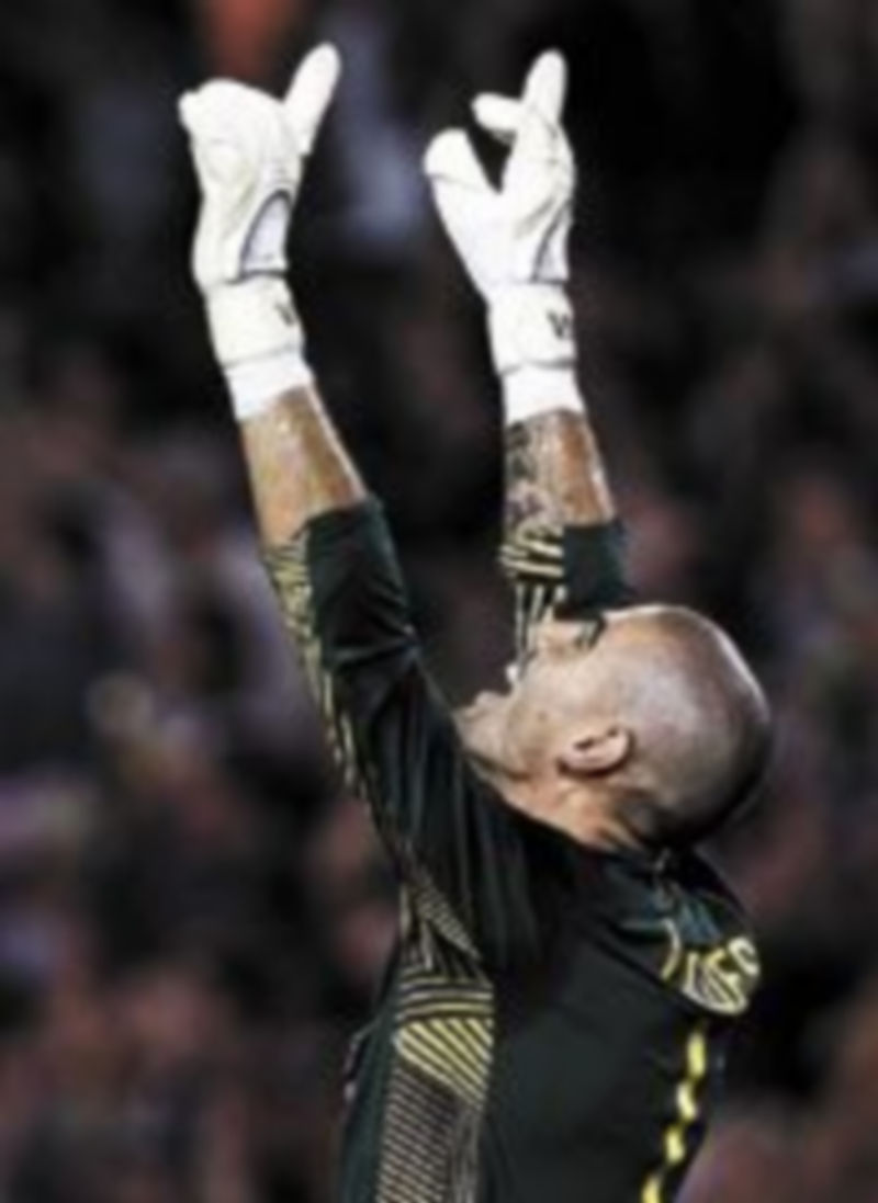 El portero expresó su deseo de vivir «nuevas experiencias». / Reuters