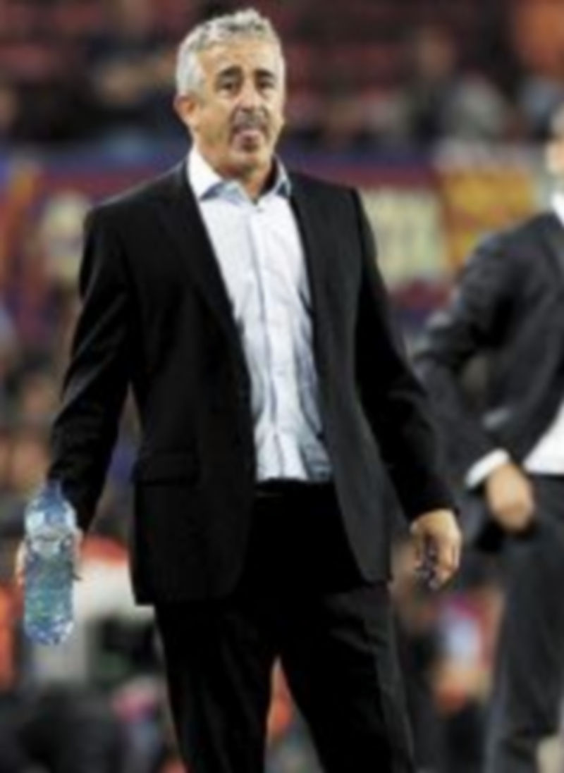 El entrenador nacido en Astillero (Cantabria) tenía 54 años. / Reuters.