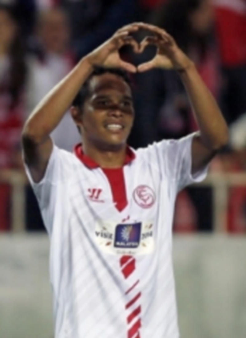 Carlos Bacca se marcha del Sevilla y ficha por el AC Milán 1 Carlos Bacca