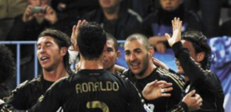 Benzema y Cristiano Ronaldo estarán en el once inicial de Mourinho ante el bloque ‘azulón’. / Reuters.