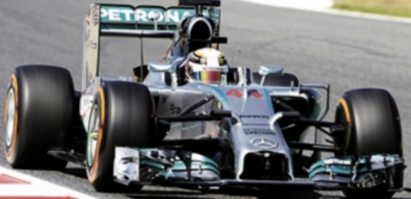 Hamilton demostró que no tiene rival sobre la pista de Montmeló. / Efe