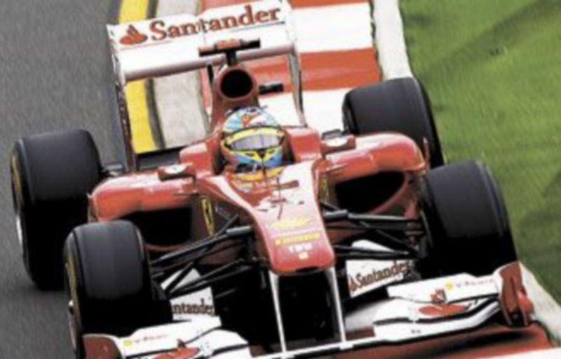 Fernando Alonso se encontró con muy poco agarre. / Efe.