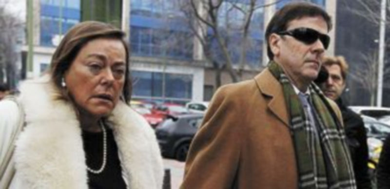 Eufemiano Fuentes y su hermana Yolanda llegan a los juzgados de la capital. / Reuters