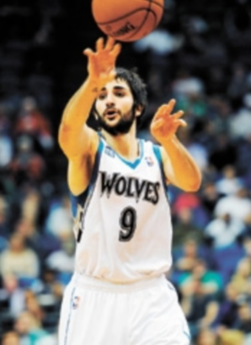 Ricky logró 16 puntos y batió su récord personal de asistencias en la NBA. / Efe