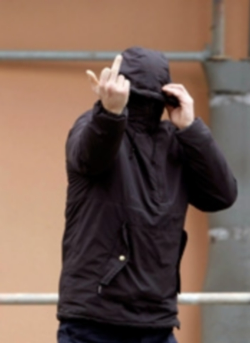 Prisión para los tres presuntos autores de la muerte de ‘Jimmy’ 1 Un miembro de los Riazor Blues. / EFE