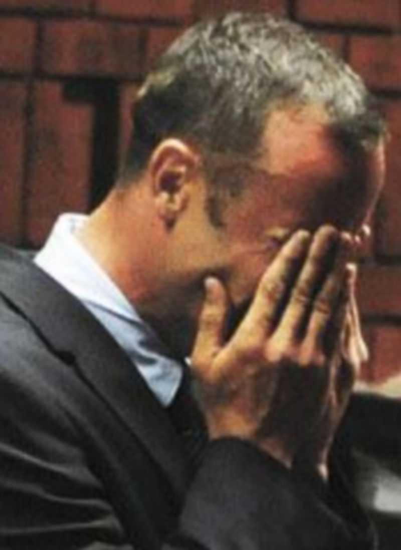 Pistorius se derrumbó y no pudo evitar las lágrimas. / Reuters