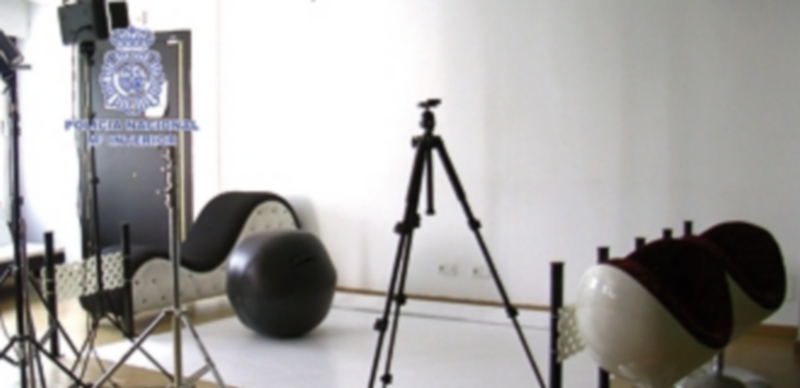 Fotografía facilitada por La Policía que pidió colaboración ciudadana para localizar a más víctimas de la trama. / E. P.