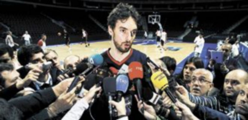 El jugador de los Lakers volvió a advertir que reeditar el oro será un reto muy complicado. / Efe.