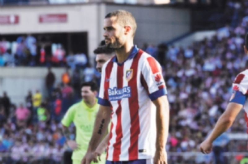 El centrocampista agradeció al club rojiblanco su paso por el equipo donde ha crecido deportivamente. / Europa Press