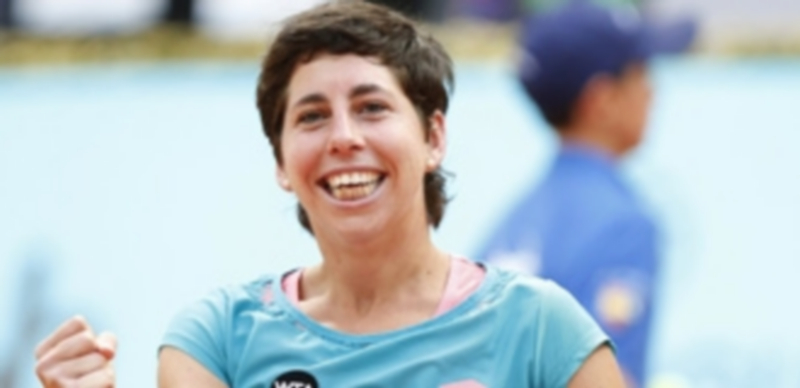 La canaria confía en que la número uno del mundo llegue cansada a la cita. / EFE