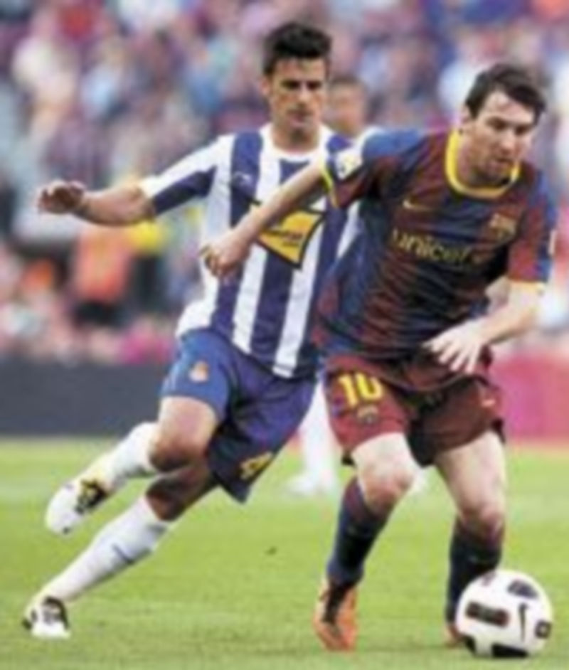 Leo Messi no marcó ante el Espanyol y necesita goles para seguir aspirando al Pichichi. / Efe