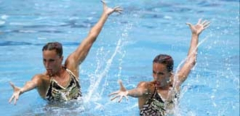 Las nadadoras españolas Gemma Mengual y Ona Carbonell compitieron en el Campeonato Preolímpico / Efe